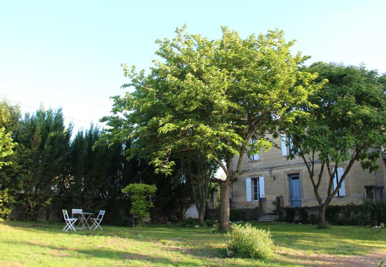 La Maison De... Espiet Luaran gambar